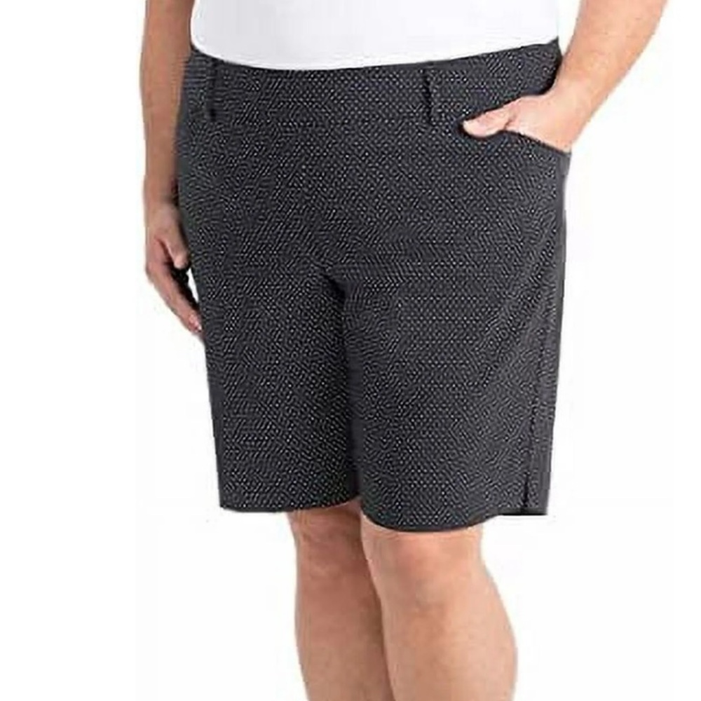 NWT Hilary Radley Women’s Bermuda Shorts Size XXL Black & White Design